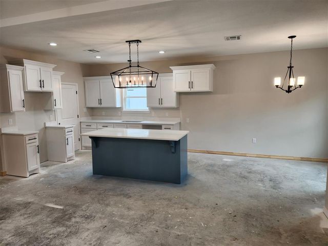 609 Lewis Street, Sulphur, LA 70663