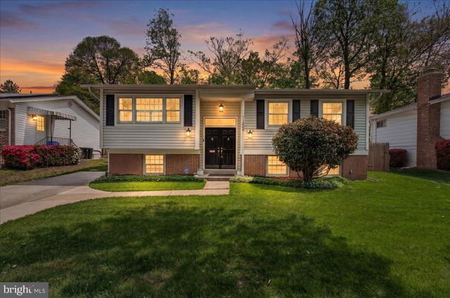 11905 HUNTERS LN, Rockville, MD 20852