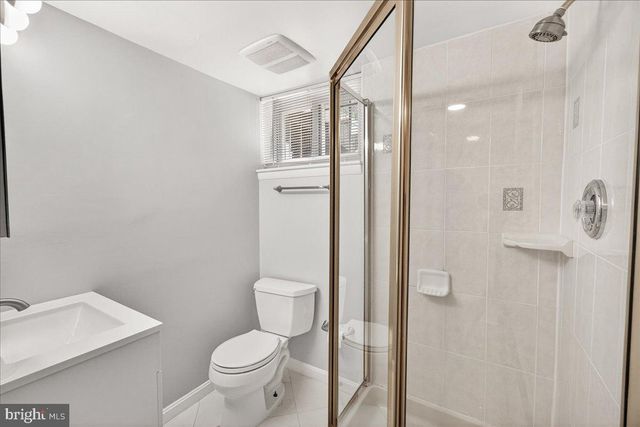 11905 HUNTERS LN, Rockville, MD 20852