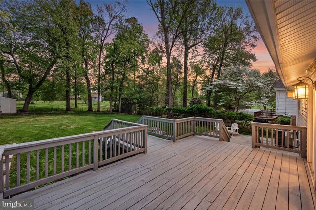 11905 HUNTERS LN, Rockville, MD 20852