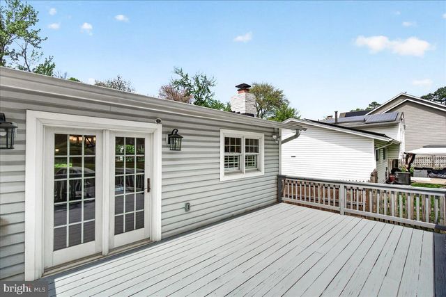 11905 HUNTERS LN, Rockville, MD 20852
