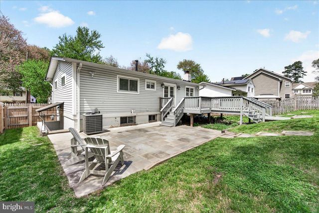 11905 HUNTERS LN, Rockville, MD 20852