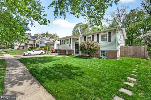 11905 HUNTERS LN, Rockville, MD 20852