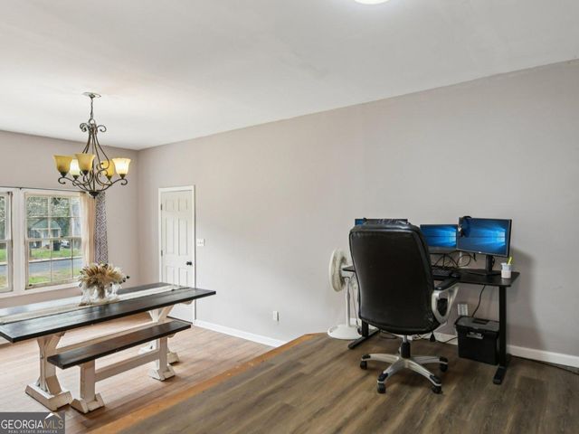 8165 Laurel Drive SW, Covington, GA 30014