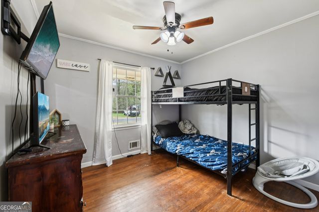 8165 Laurel Drive SW, Covington, GA 30014