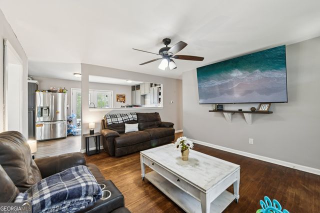 8165 Laurel Drive SW, Covington, GA 30014