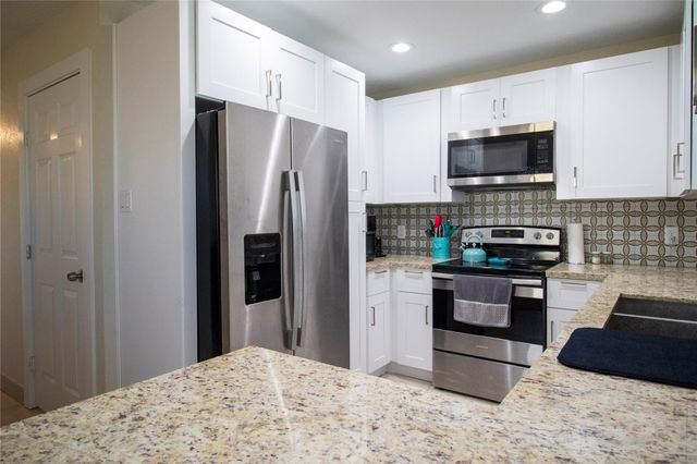 311 Diers Lane, La Grange, TX 78945