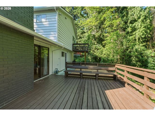 19872 WHITE CLOUD Cir, West Linn, OR 97068