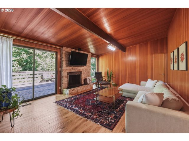 19872 WHITE CLOUD Cir, West Linn, OR 97068