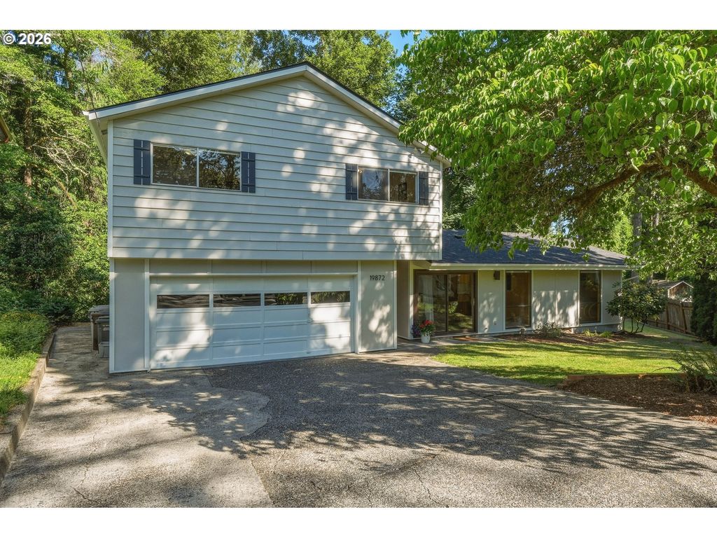 19872 WHITE CLOUD Cir, West Linn, OR 97068