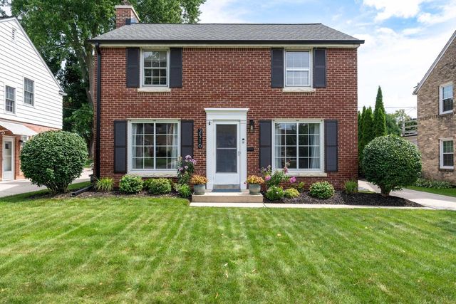 2516 N 83rd STREET, Wauwatosa, WI 53213
