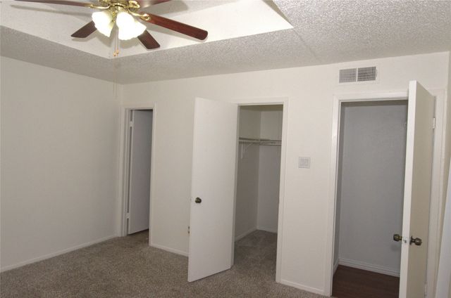 1801 W Spring Creek Parkway D2, Plano, TX 75023