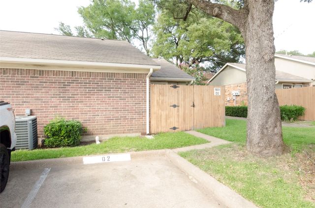 1801 W Spring Creek Parkway D2, Plano, TX 75023