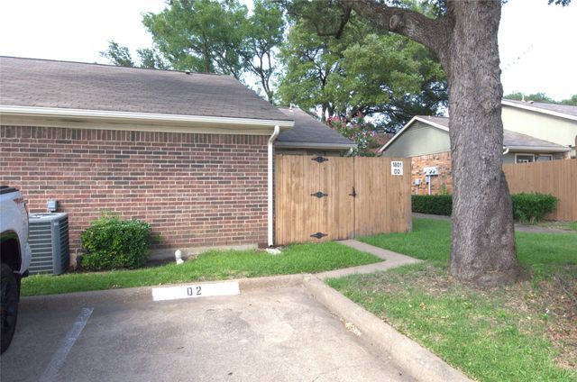 1801 W Spring Creek Parkway D2, Plano, TX 75023