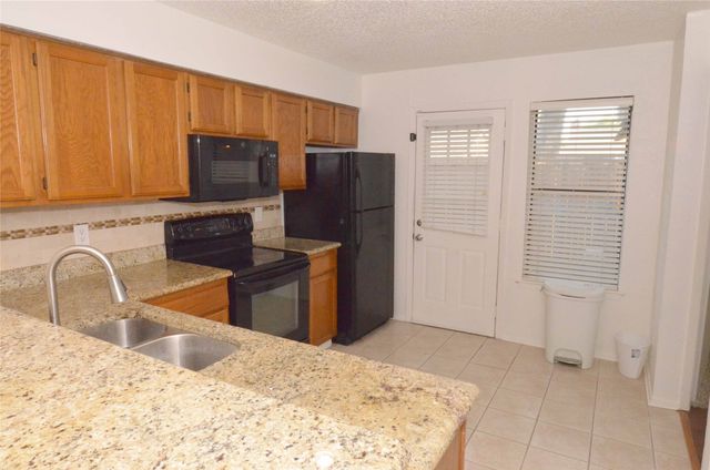 1801 W Spring Creek Parkway D2, Plano, TX 75023