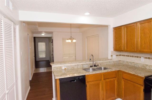 1801 W Spring Creek Parkway D2, Plano, TX 75023