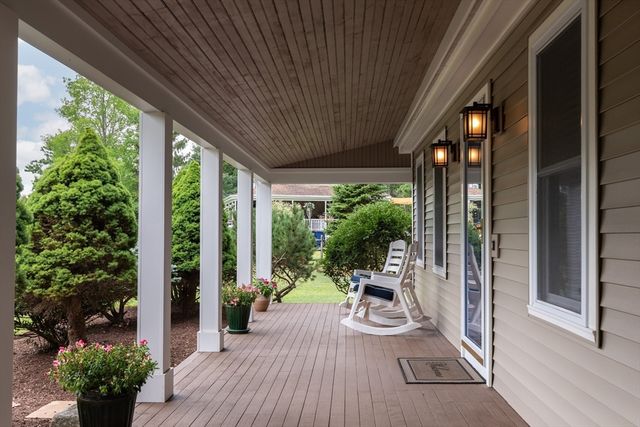 26 Rooks Run, Plymouth, MA 02360