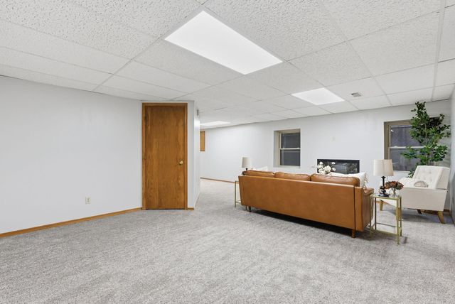 2106 N Pintail St, Wichita, KS 67235