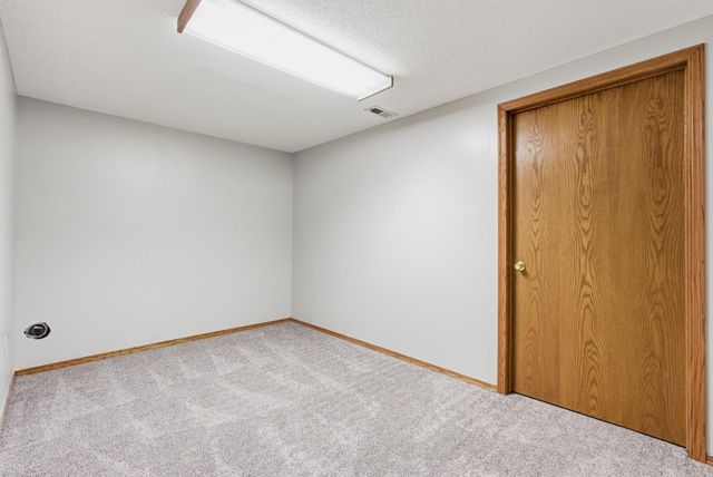 2106 N Pintail St, Wichita, KS 67235