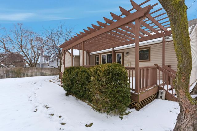 2106 N Pintail St, Wichita, KS 67235