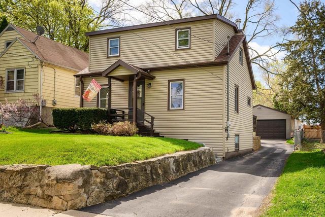 1733 Heath Avenue, Madison, WI 53704