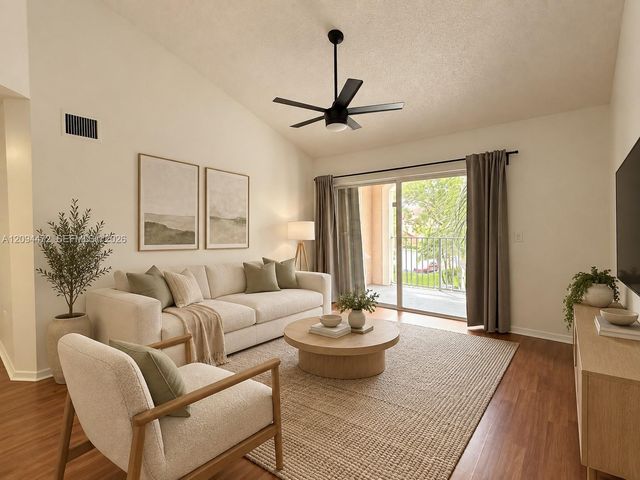 12124 Saint Andrews Place 305, Miramar, FL 33025