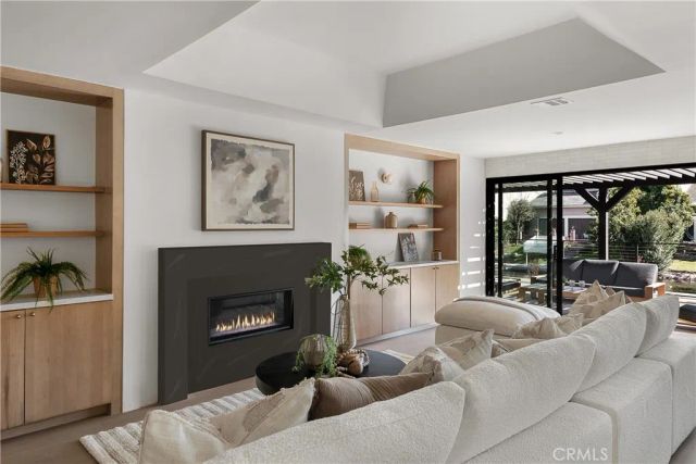 2398 Leeward Circle, Westlake Village, CA 91361