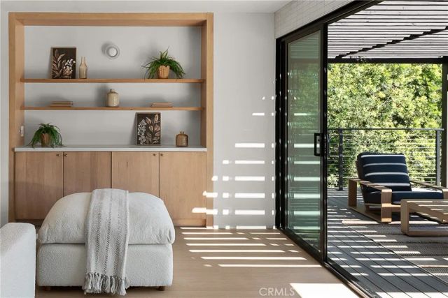 2398 Leeward Circle, Westlake Village, CA 91361