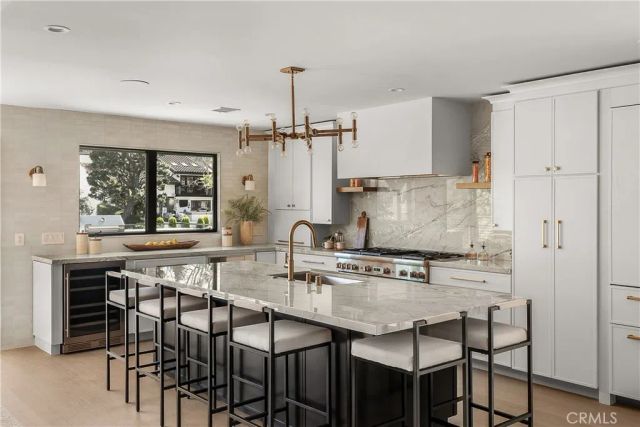 2398 Leeward Circle, Westlake Village, CA 91361