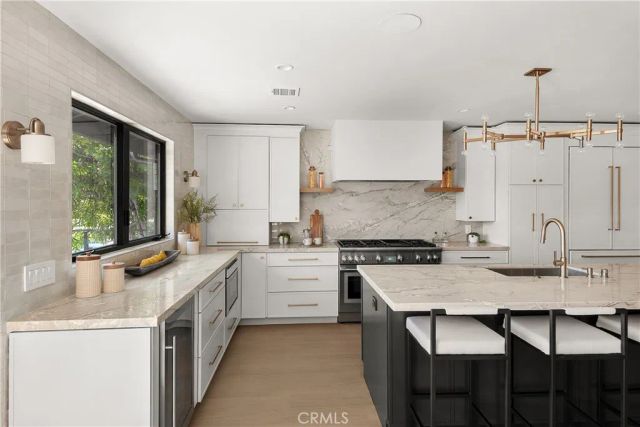 2398 Leeward Circle, Westlake Village, CA 91361