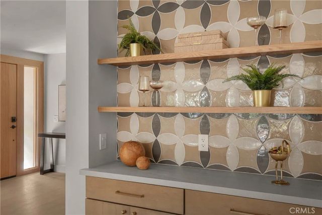 2398 Leeward Circle, Westlake Village, CA 91361