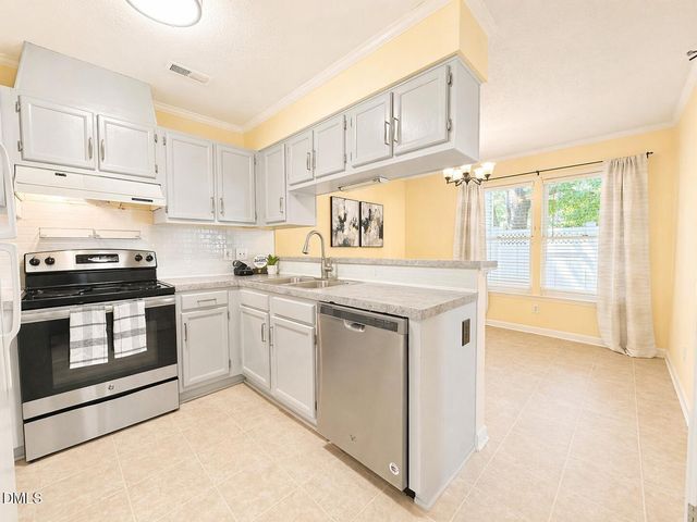 5010 Avenida Del Sol Drive, Raleigh, NC 27616