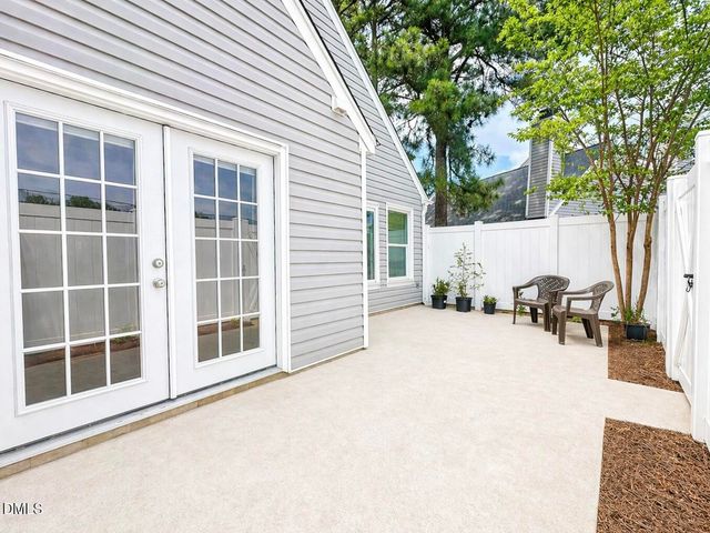 5010 Avenida Del Sol Drive, Raleigh, NC 27616