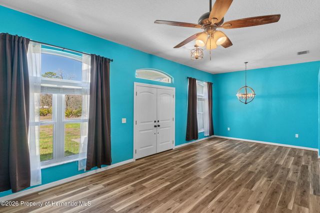 17478 Maberly Road, Weeki Wachee, FL 34614