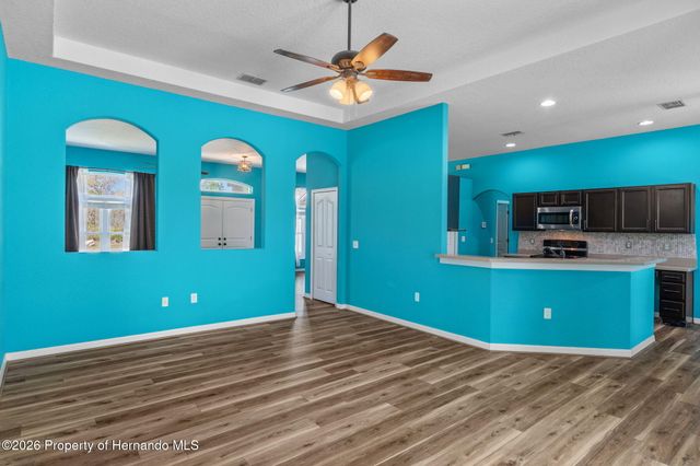 17478 Maberly Road, Weeki Wachee, FL 34614