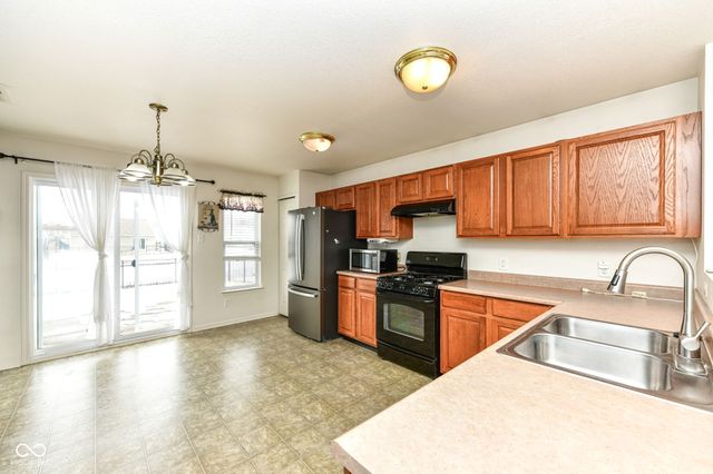 10907 Mansfield Way, Ingalls, IN 46048