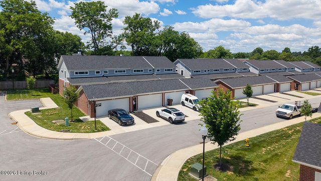 10926 Cole Thompson Ln, Louisville, KY 40299