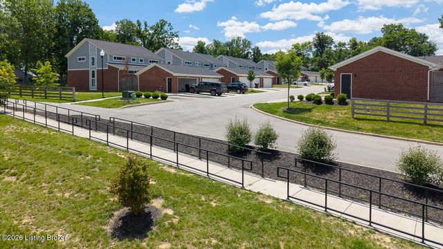 10926 Cole Thompson Ln, Louisville, KY 40299