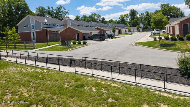 10926 Cole Thompson Ln, Louisville, KY 40299