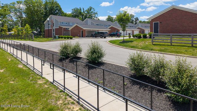 10926 Cole Thompson Ln, Louisville, KY 40299