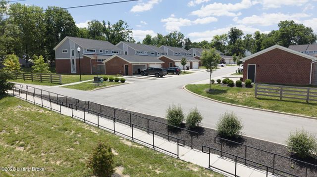 10926 Cole Thompson Ln, Louisville, KY 40299