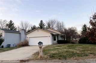 133 Rio Verde Drive, Belleville, IL 62221