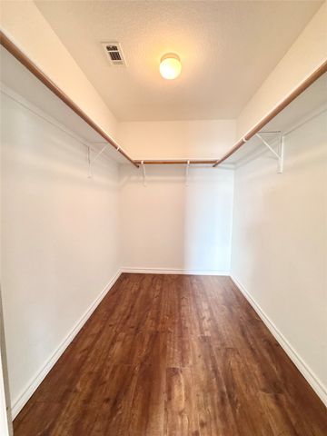 2435 Silverado Trail, Grand Prairie, TX 75052