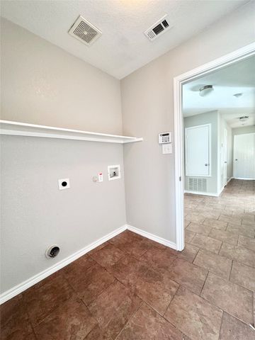 2435 Silverado Trail, Grand Prairie, TX 75052