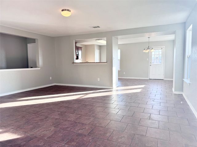 2435 Silverado Trail, Grand Prairie, TX 75052