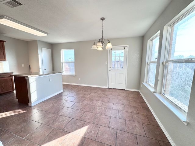 2435 Silverado Trail, Grand Prairie, TX 75052