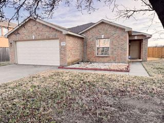2435 Silverado Trail, Grand Prairie, TX 75052