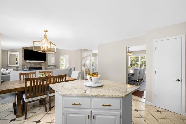 8700 S 13th STREET, Oak Creek, WI 53154