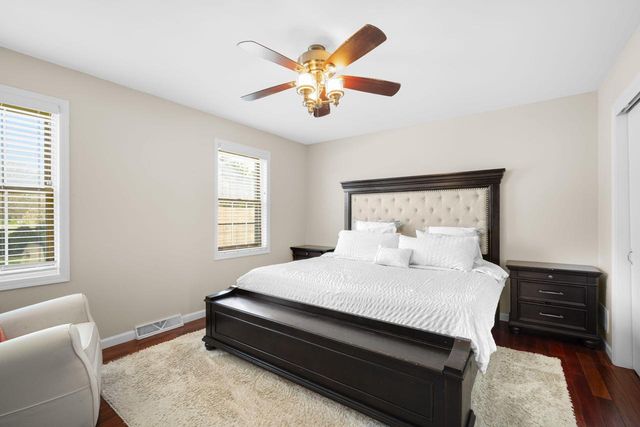 8700 S 13th STREET, Oak Creek, WI 53154