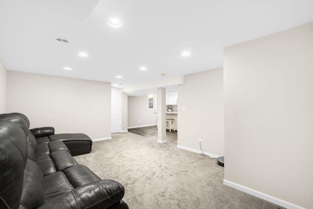 8700 S 13th STREET, Oak Creek, WI 53154